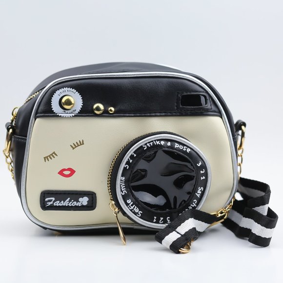 Camera Shaped Mini Purse - Picture 1 of 3